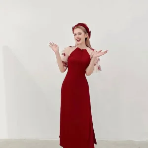 Áo dài đỏ UYÊN CÁT kết hợp tay thêu lưới bướm tự do sang trọng thiết kế SEW LOVELY